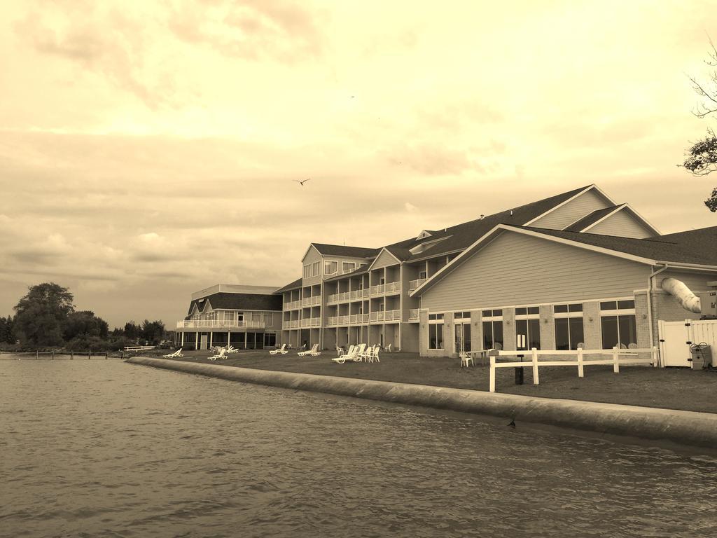 Lakeside Resort & Conference Center Хоутон-Лейк Экстерьер фото